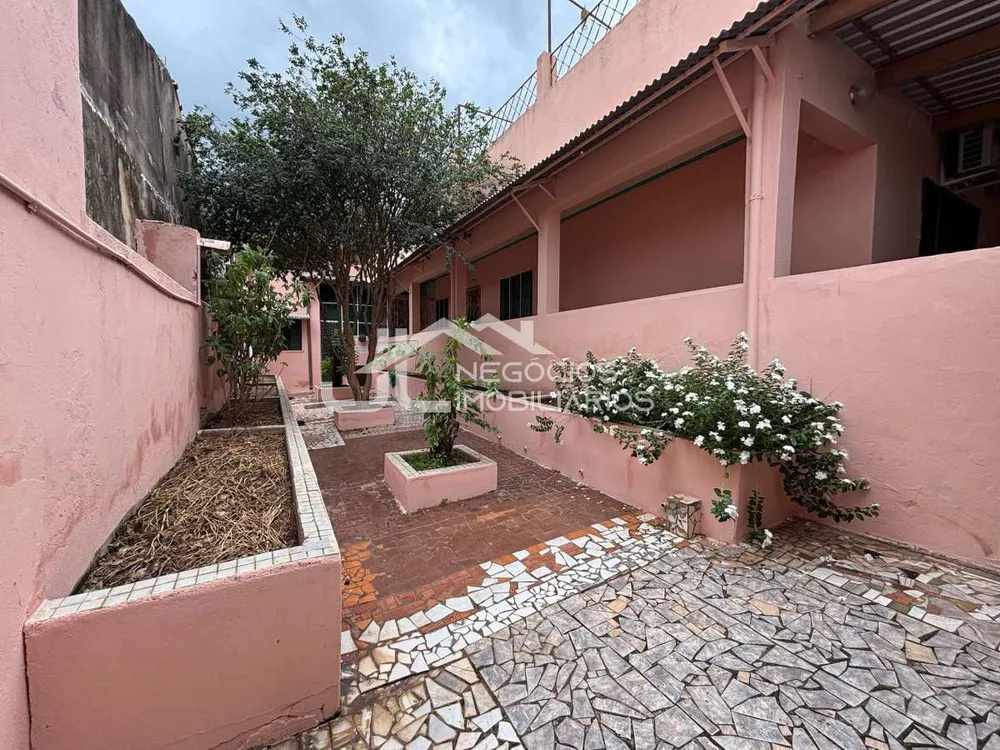 Casa, 3 quartos, 245 m² - Foto 10