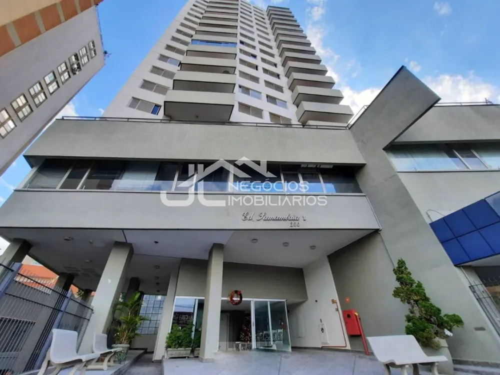 Apartamento, 3 quartos, 236 m² - Foto 1