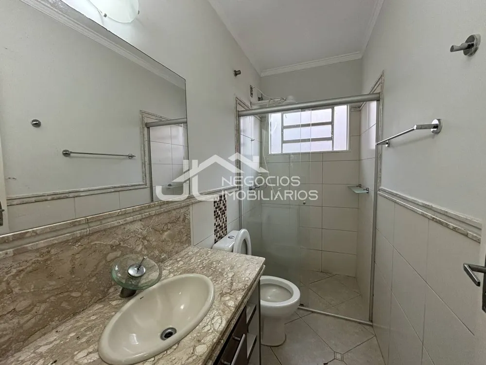 Casa, 3 quartos, 250 m² - Foto 8
