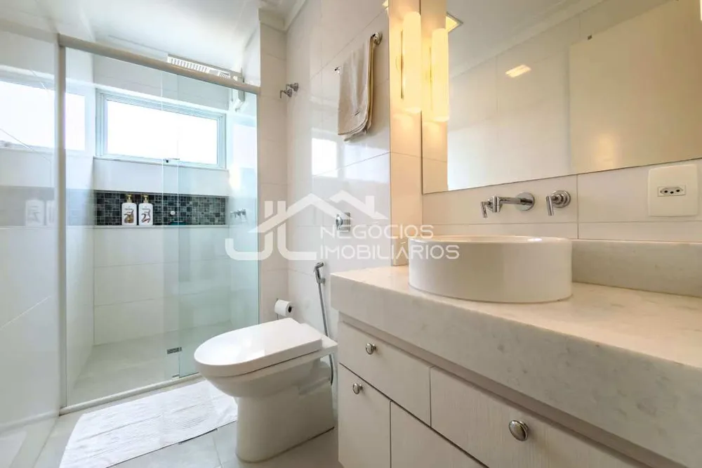 Apartamento, 3 quartos, 230 m² - Foto 13