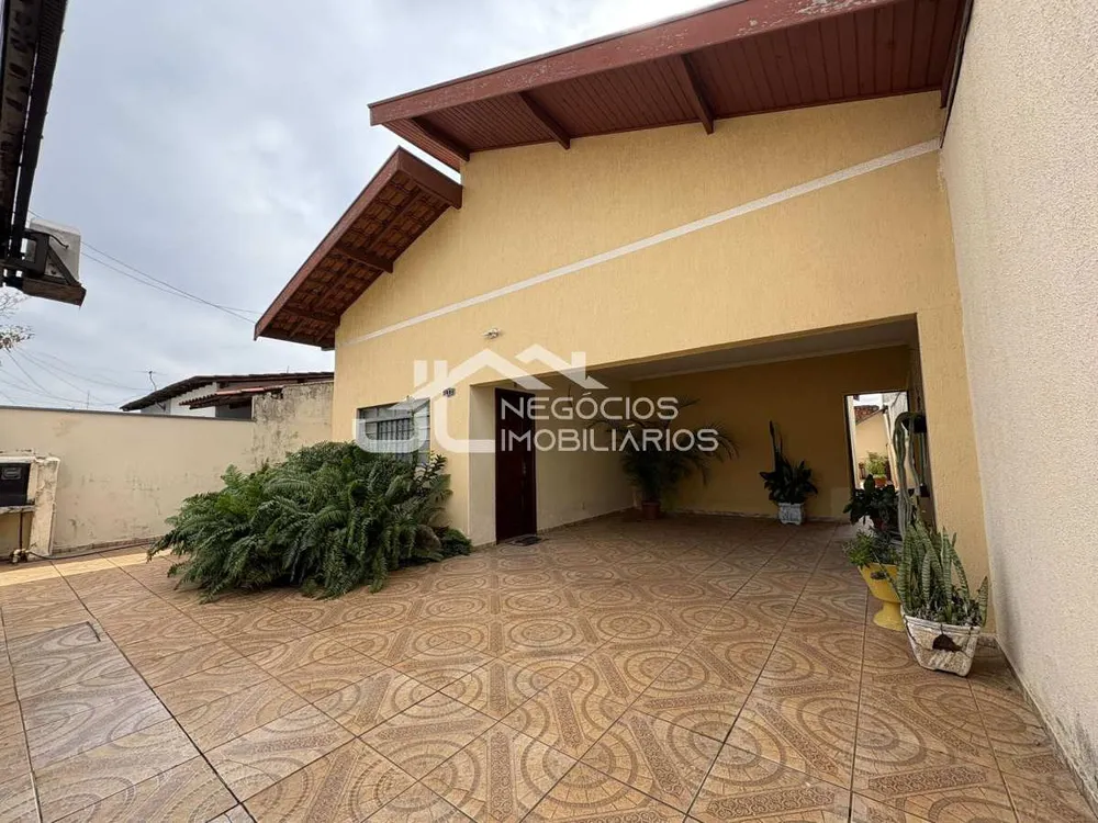 Casa, 2 quartos, 180 m² - Foto 1