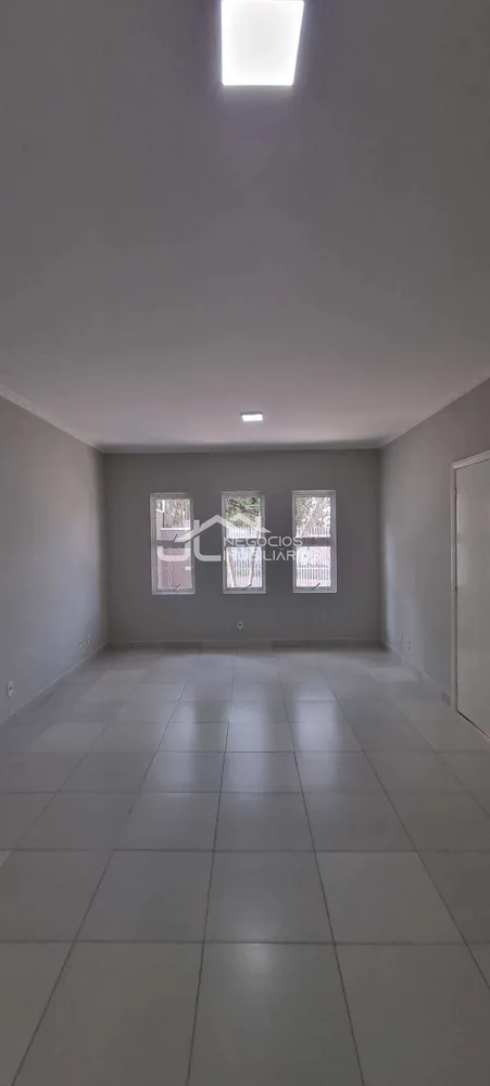 Casa, 3 quartos, 165 m² - Foto 2