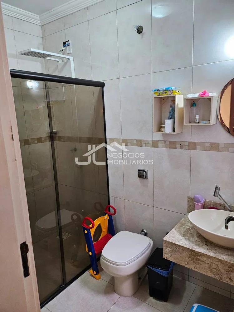 Casa, 4 quartos, 190 m² - Foto 4