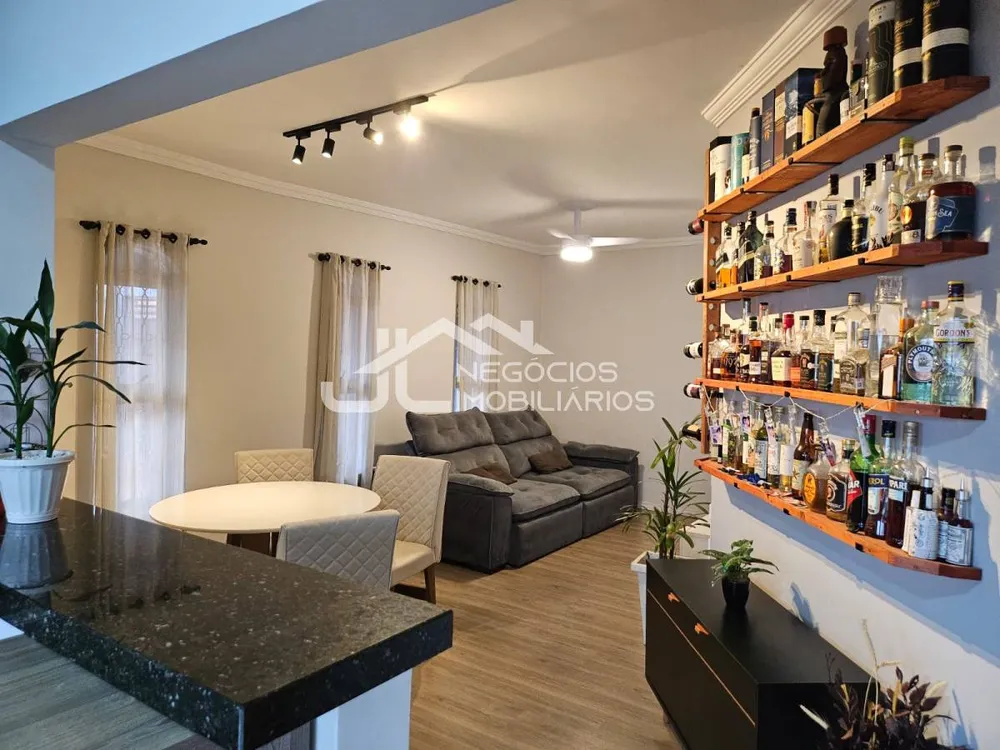 Casa, 4 quartos, 190 m² - Foto 1