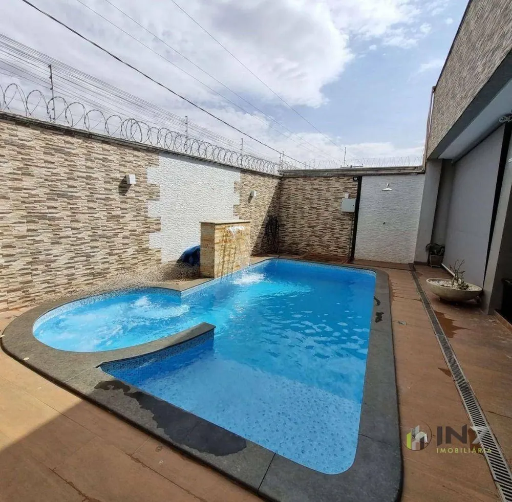 Casa, 3 quartos, 310 m² - Foto 1