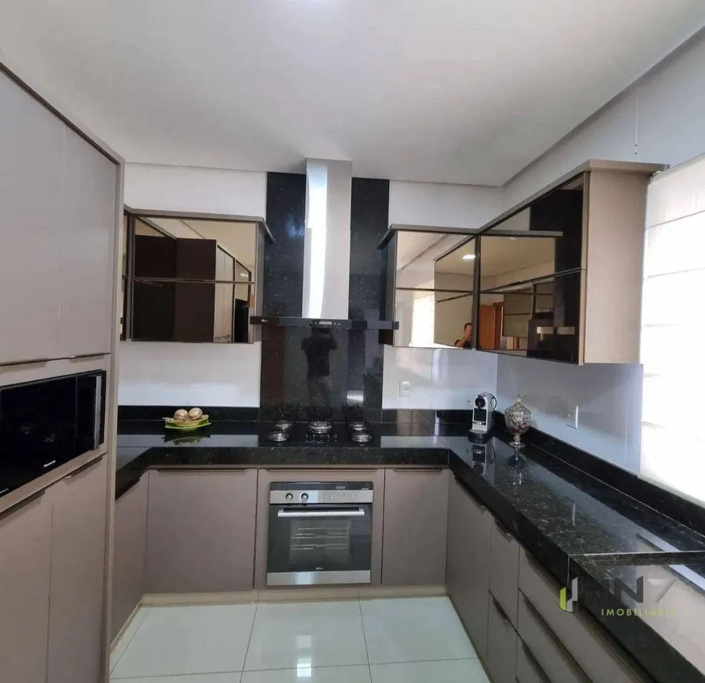 Casa, 3 quartos, 310 m² - Foto 3