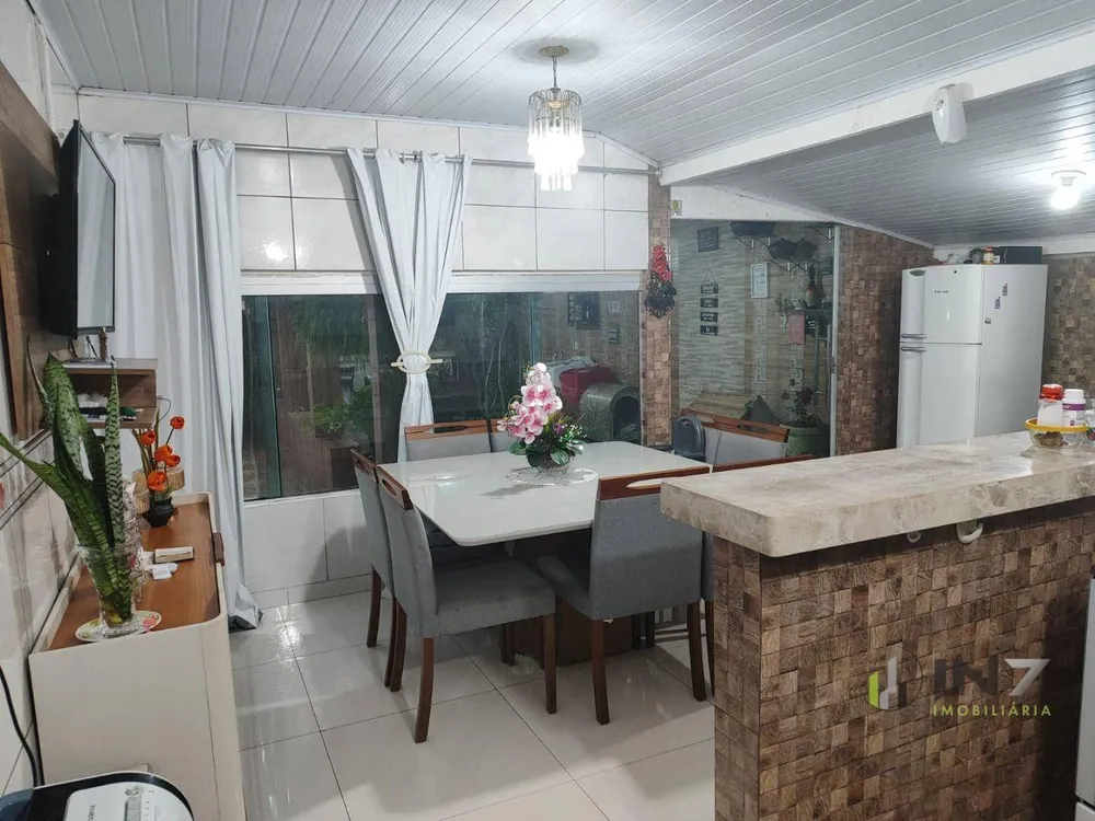 Casa, 3 quartos, 177 m² - Foto 2