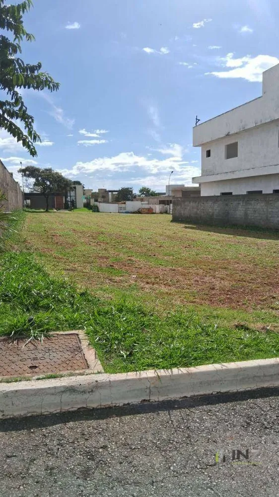 Loteamento e Condomínio, 406 m² - Foto 1