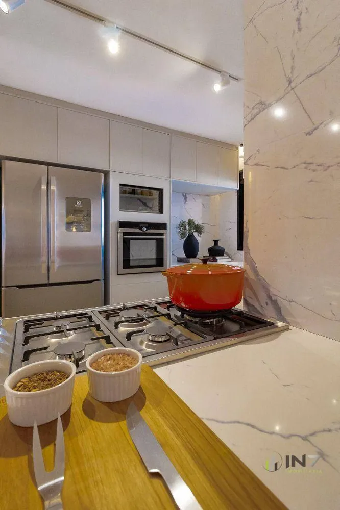 Apartamento, 3 quartos, 133 m² - Foto 2