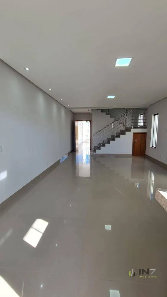 Casa, 3 quartos, 145 m² - Foto 3