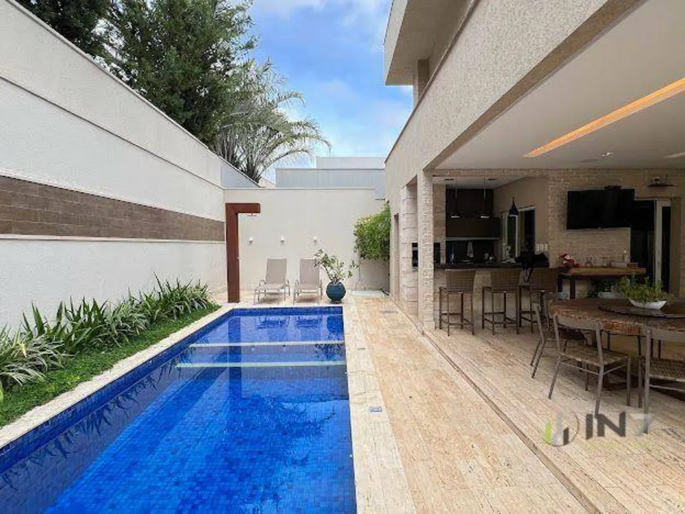 Sobrado, 4 quartos, 270 m² - Foto 1