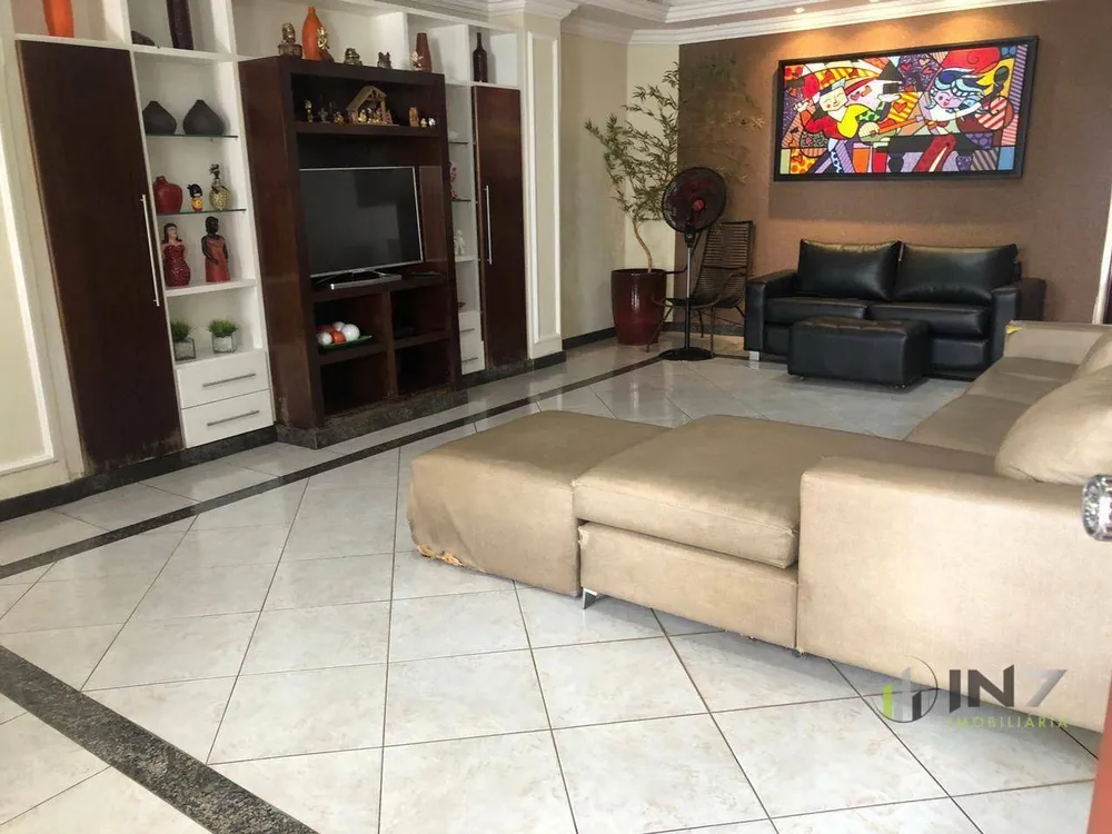 Sobrado, 4 quartos, 245 m² - Foto 1