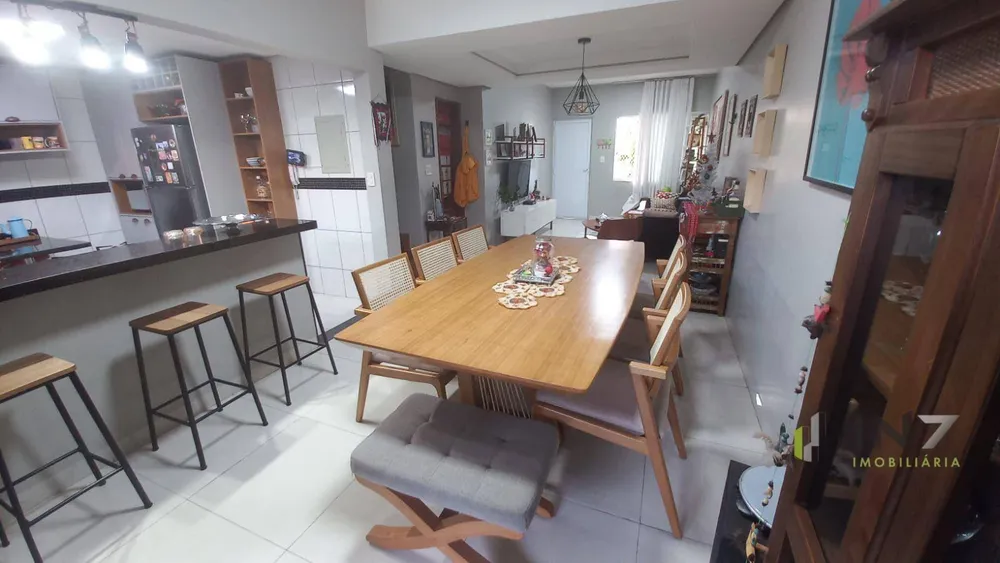 Sobrado, 3 quartos, 118 m² - Foto 1