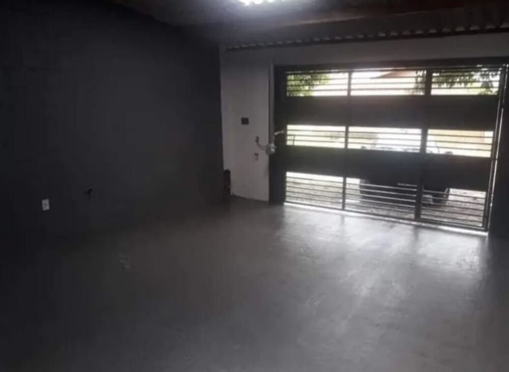 Casa à venda com 1 quarto, 175m² - Foto 2