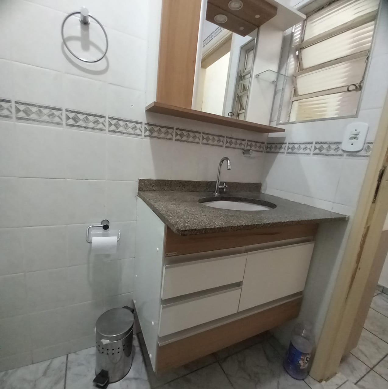 Casa para alugar com 2 quartos, 40m² - Foto 16