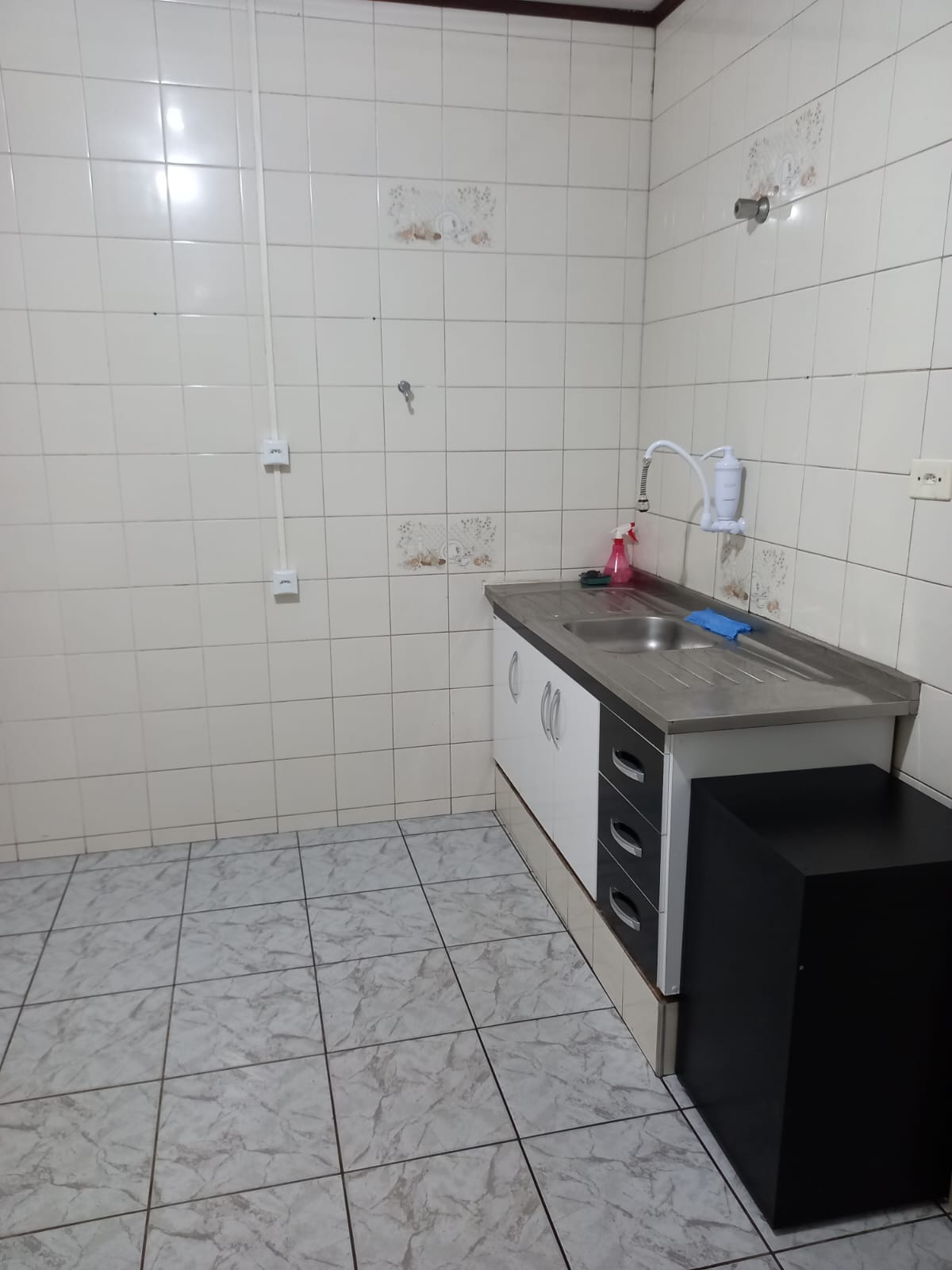 Casa para alugar com 2 quartos, 40m² - Foto 13