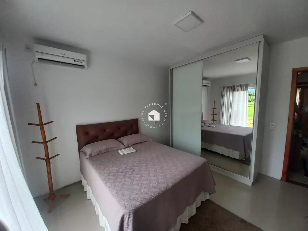 Casa à venda com 2 quartos, 100m² - Foto 3