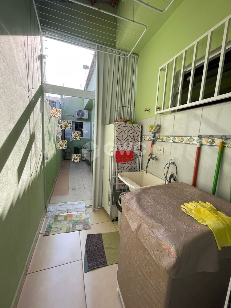 Casa, 3 quartos, 81 m² - Foto 1