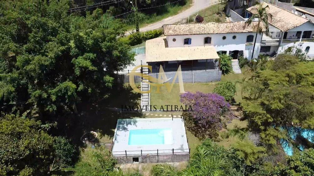 Casa à venda com 3 quartos, 2500m² - Foto 1