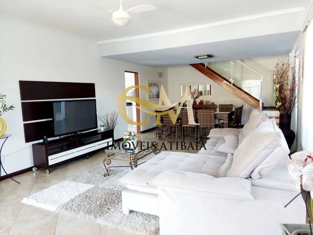 Casa à venda com 4 quartos, 260m² - Foto 1