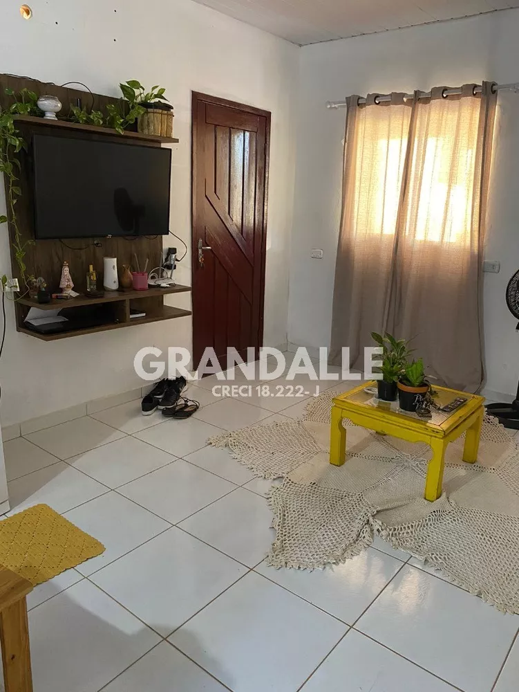 Casa à venda com 2 quartos, 300m² - Foto 1