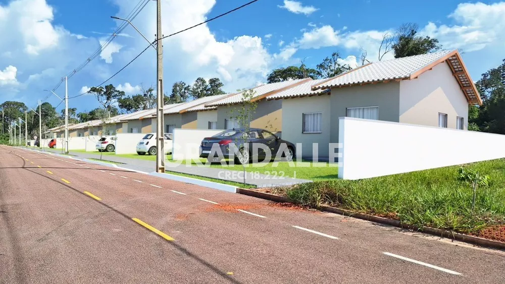 Casa à venda com 2 quartos, 200m² - Foto 4