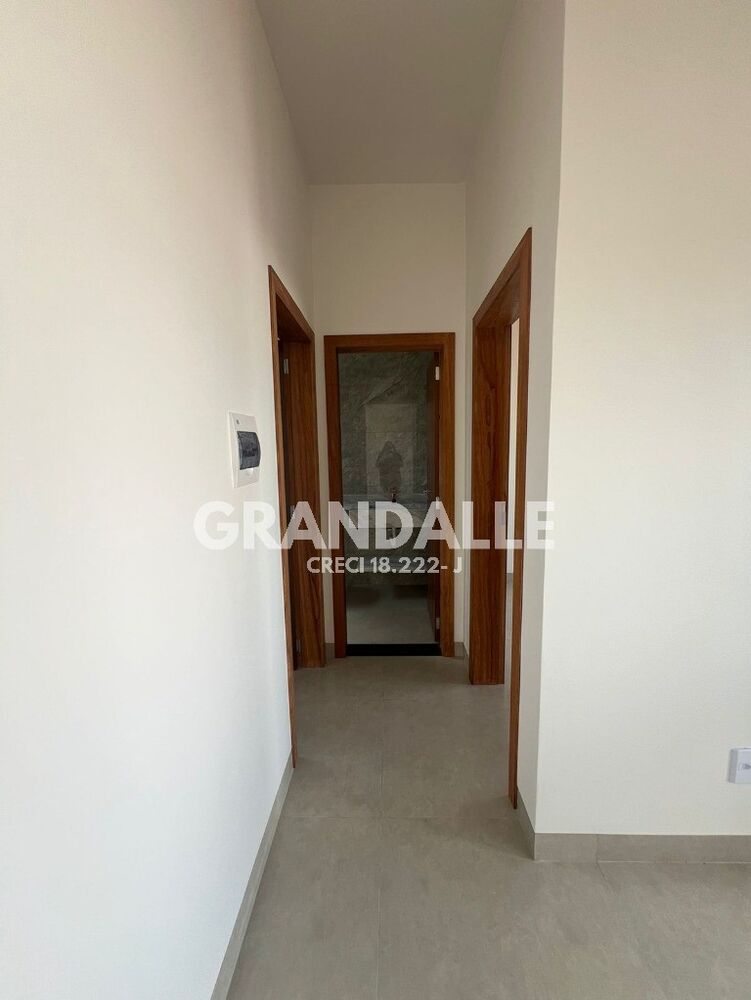 Casa à venda com 2 quartos, 240m² - Foto 8