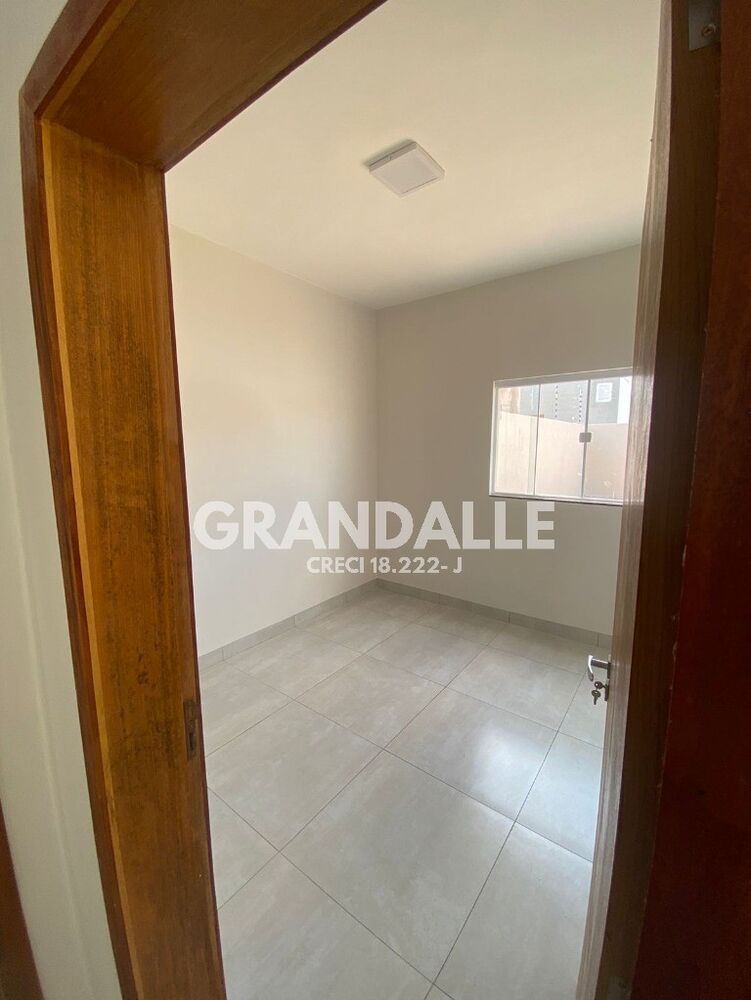 Casa à venda com 2 quartos, 240m² - Foto 3