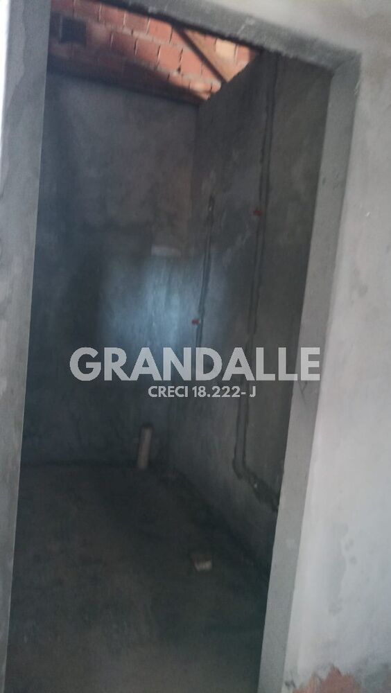 Casa à venda com 2 quartos, 128m² - Foto 2