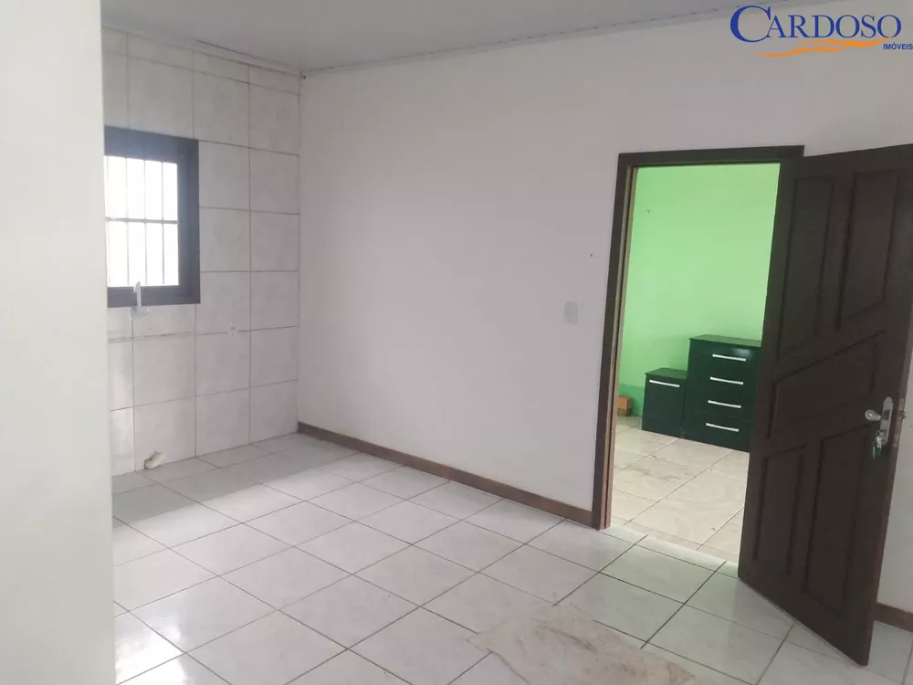 Casa à venda com 2 quartos, 84m² - Foto 2