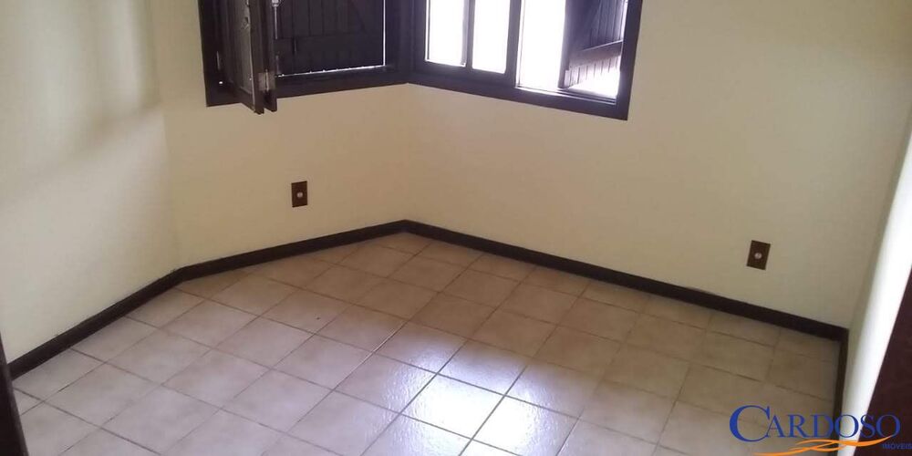 Casa, 4 quartos, 278 m² - Foto 2