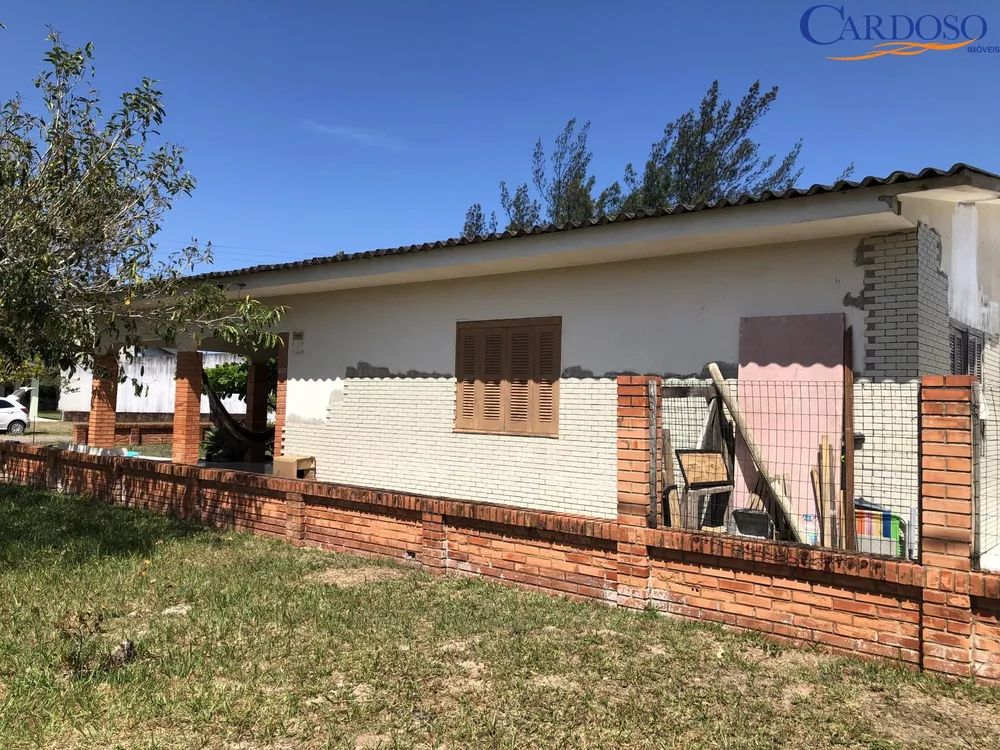 Casa à venda com 3 quartos, 140m² - Foto 1