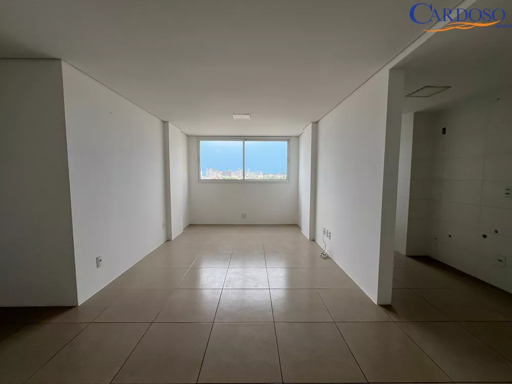 Apartamento à venda com 3 quartos, 69m² - Foto 3