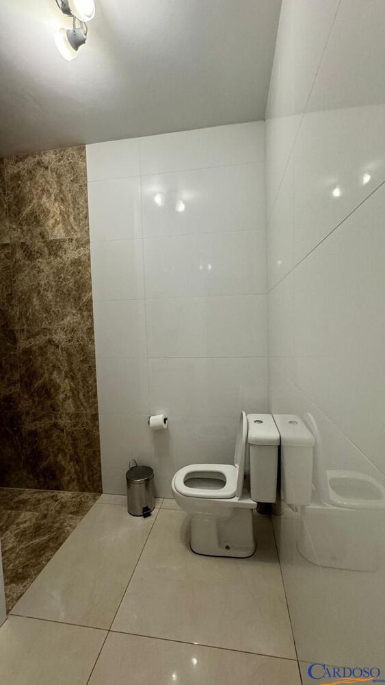 Casa à venda com 4 quartos, 135m² - Foto 11