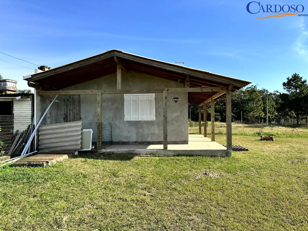 Casa à venda com 1 quarto, 70m² - Foto 2