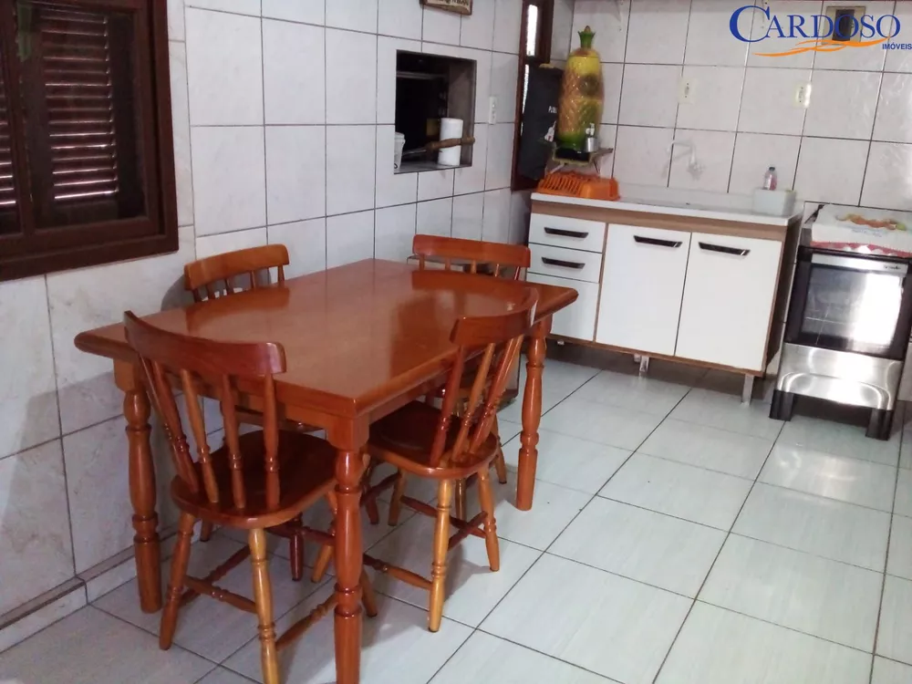 Casa à venda com 3 quartos, 80m² - Foto 10