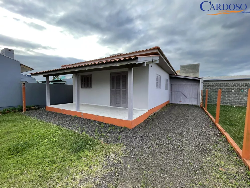 Casa à venda com 2 quartos, 150m² - Foto 1