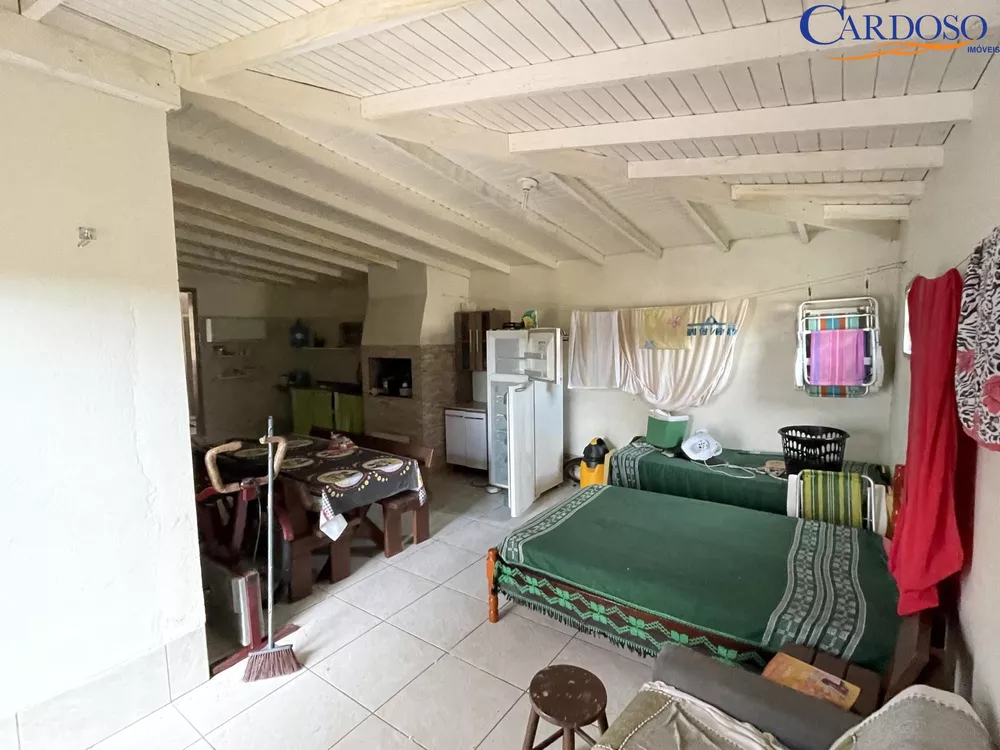 Casa à venda com 2 quartos, 150m² - Foto 4