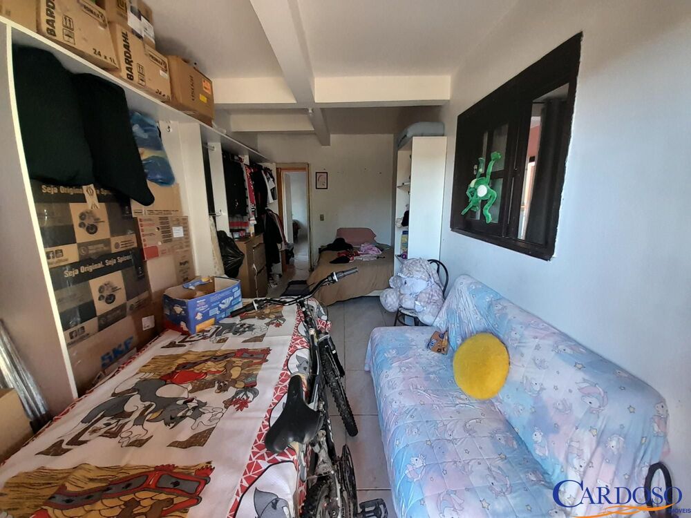Casa à venda com 4 quartos, 200m² - Foto 7