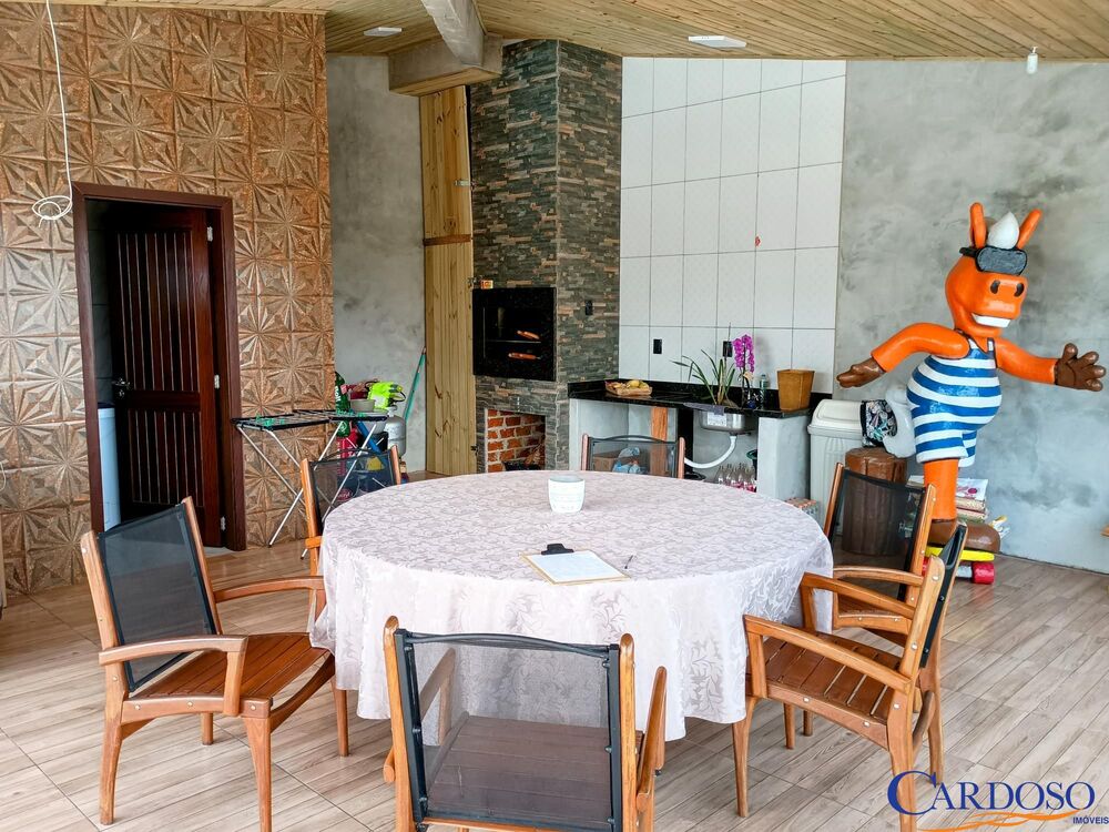 Casa, 4 quartos, 152 m² - Foto 2