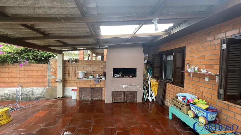Casa, 4 quartos, 150 m² - Foto 1
