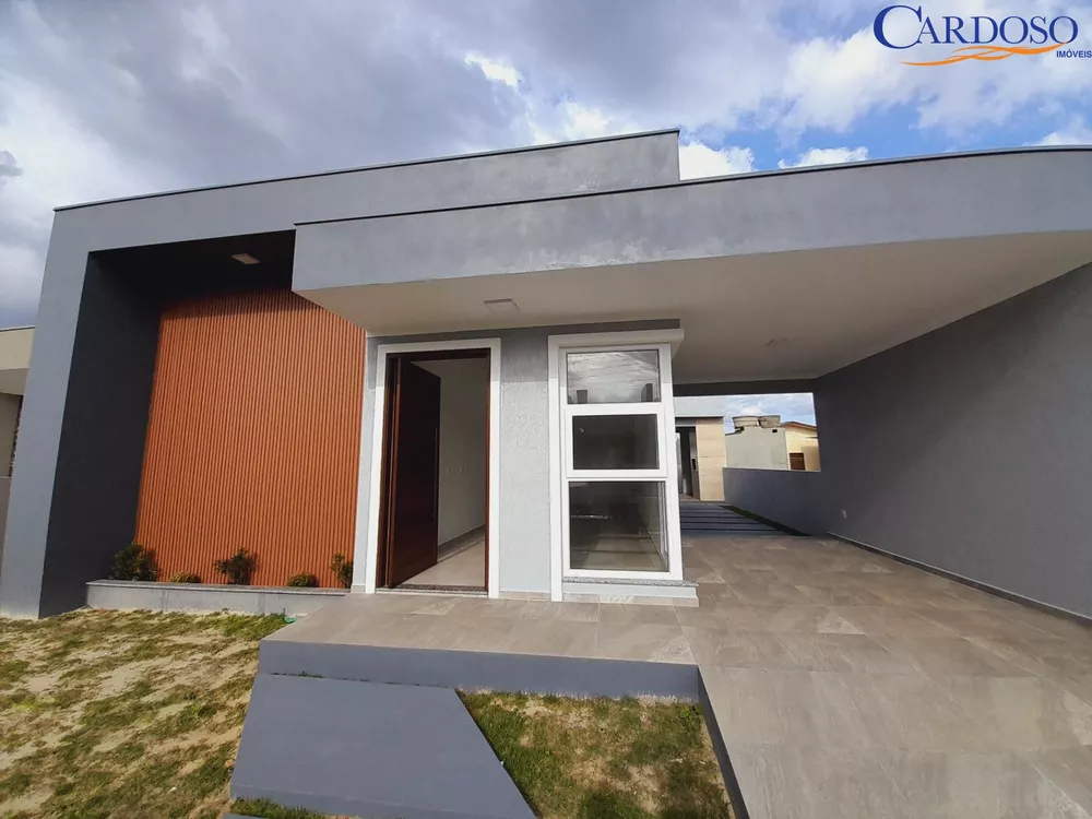 Casa à venda com 3 quartos, 131m² - Foto 2