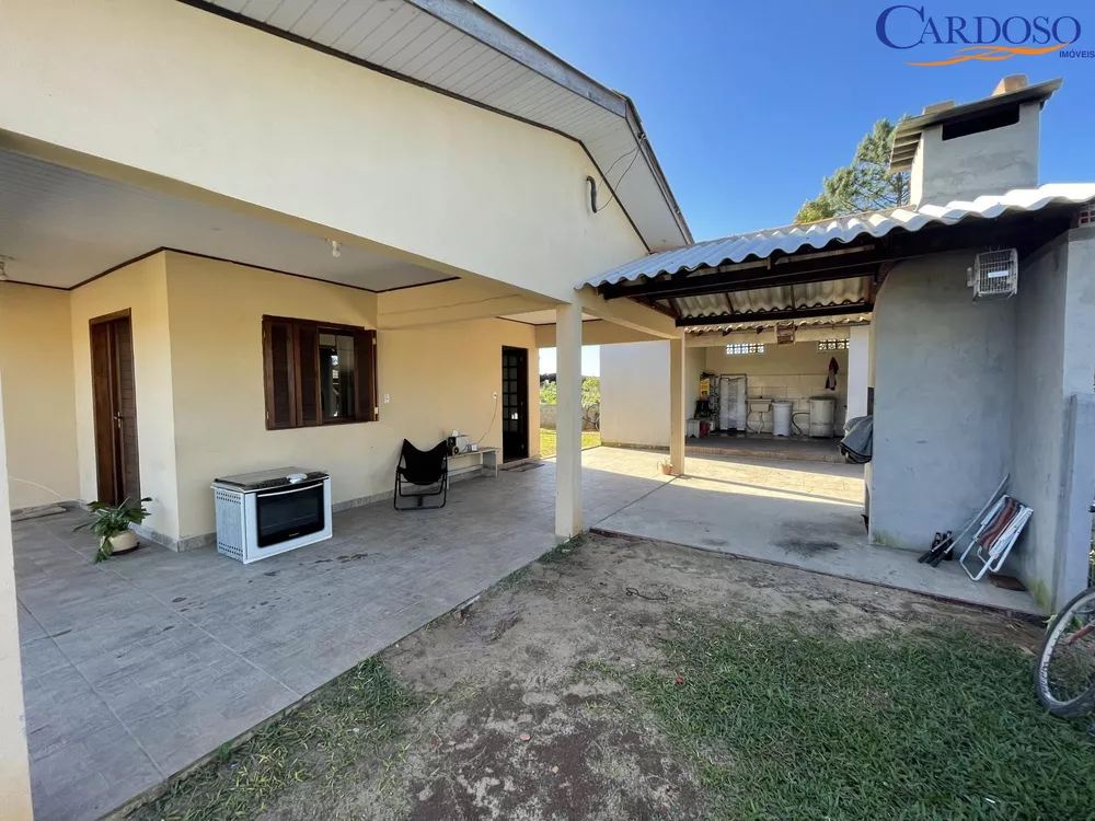 Casa à venda com 2 quartos, 140m² - Foto 3