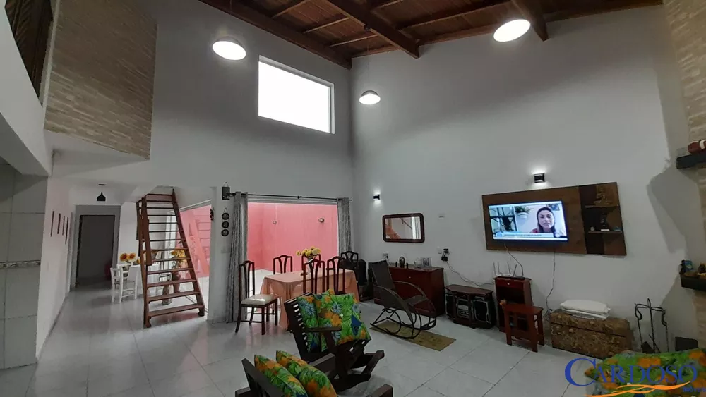Casa, 4 quartos, 210 m² - Foto 3