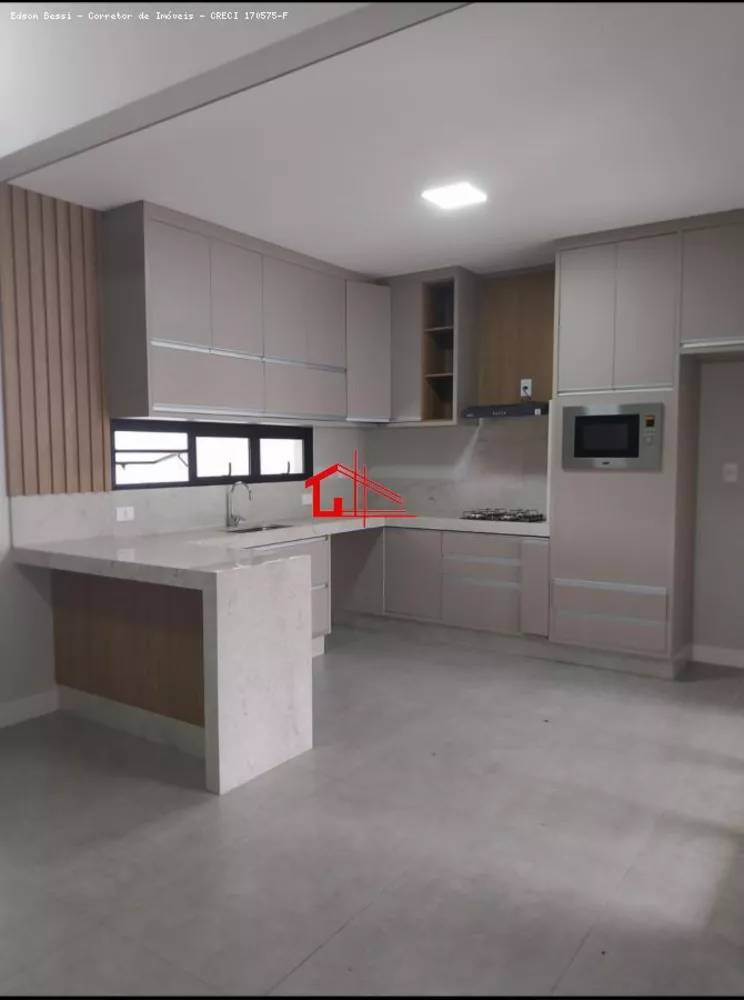 Casa de Condomínio à venda com 3 quartos, 135m² - Foto 2