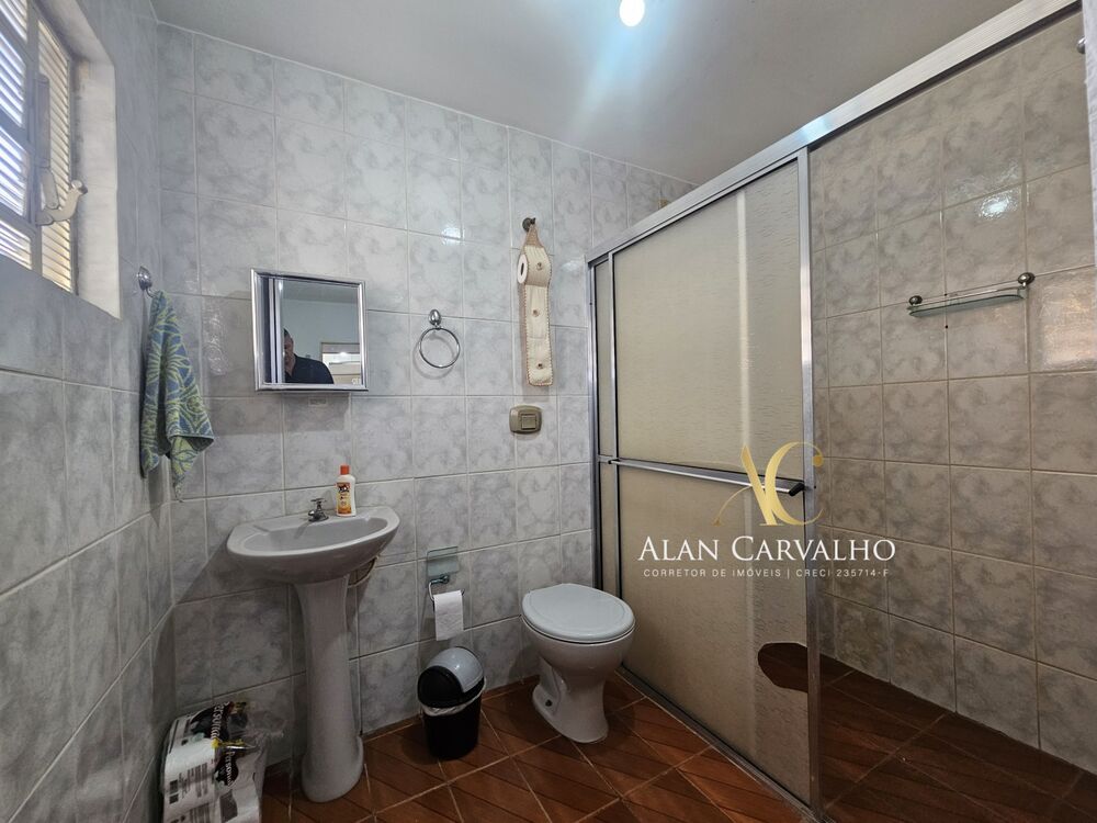 Casa à venda com 2 quartos, 300m² - Foto 8