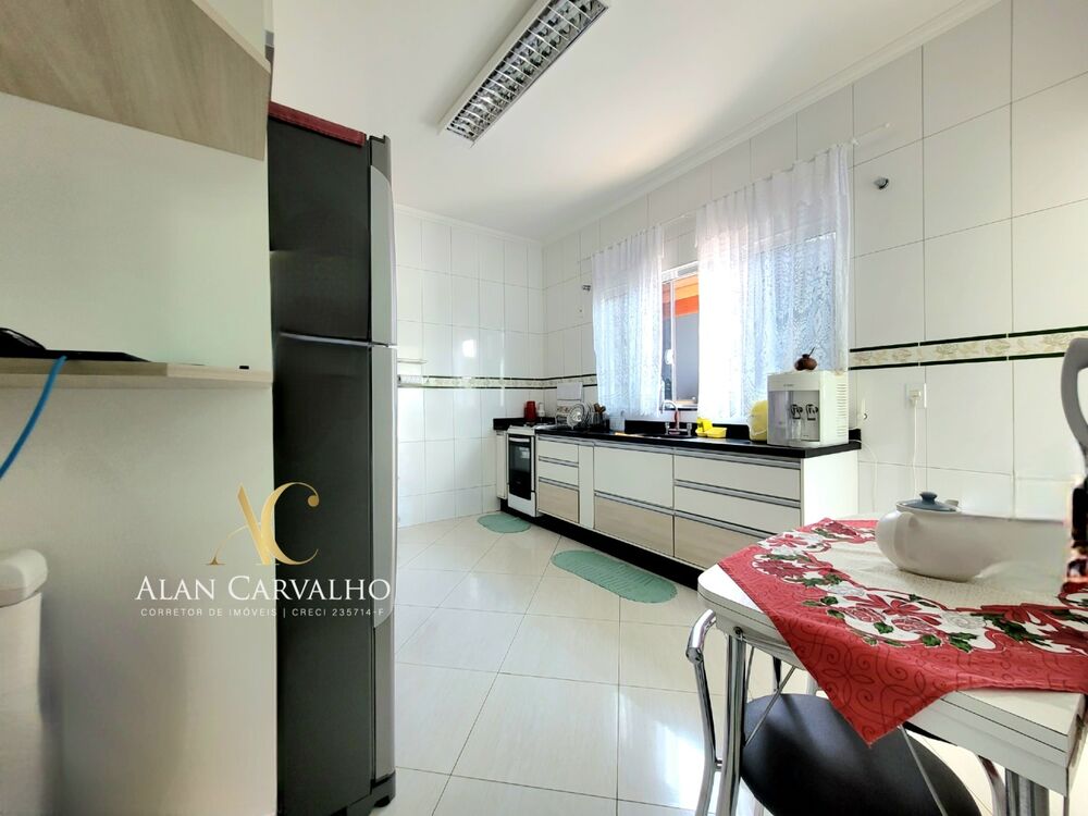 Casa à venda com 3 quartos, 160m² - Foto 14