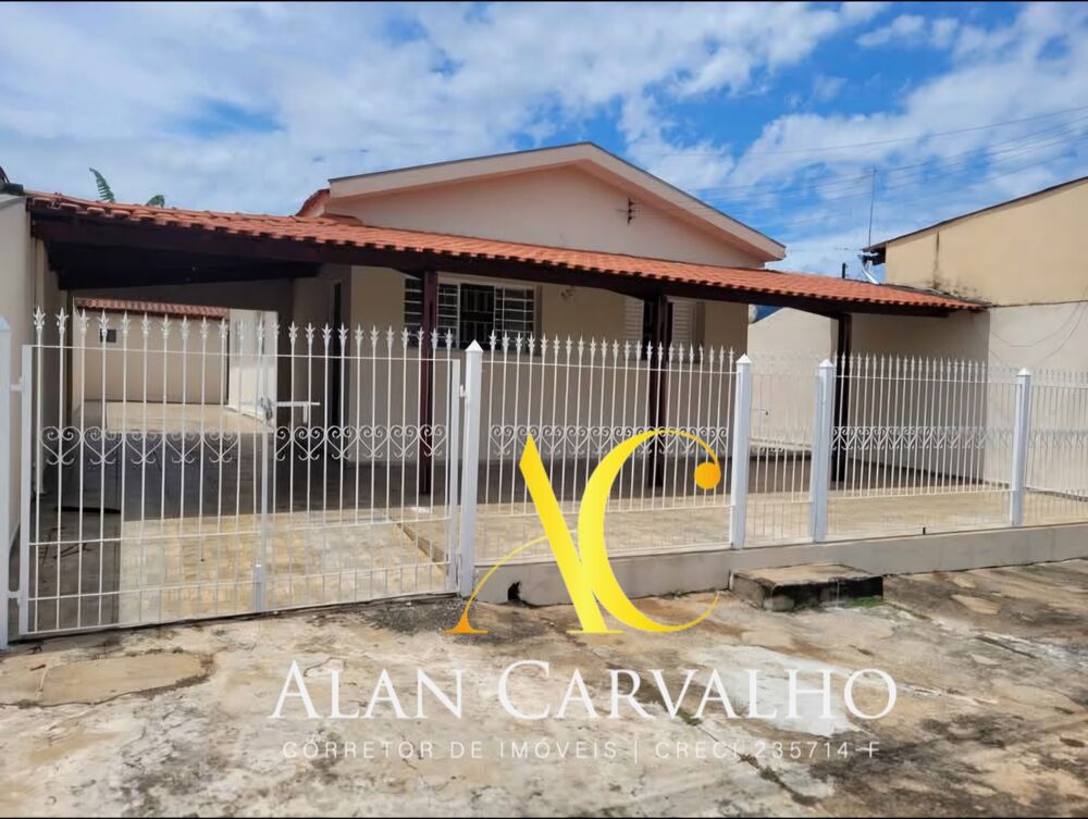 Casa à venda com 4 quartos, 300m² - Foto 1