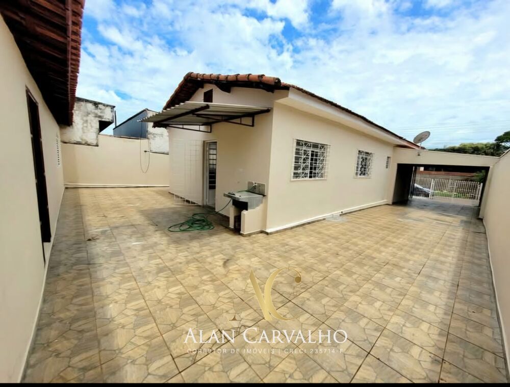 Casa à venda com 4 quartos, 300m² - Foto 4
