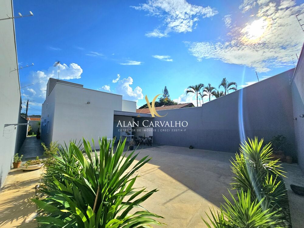 Casa à venda com 3 quartos, 300m² - Foto 18